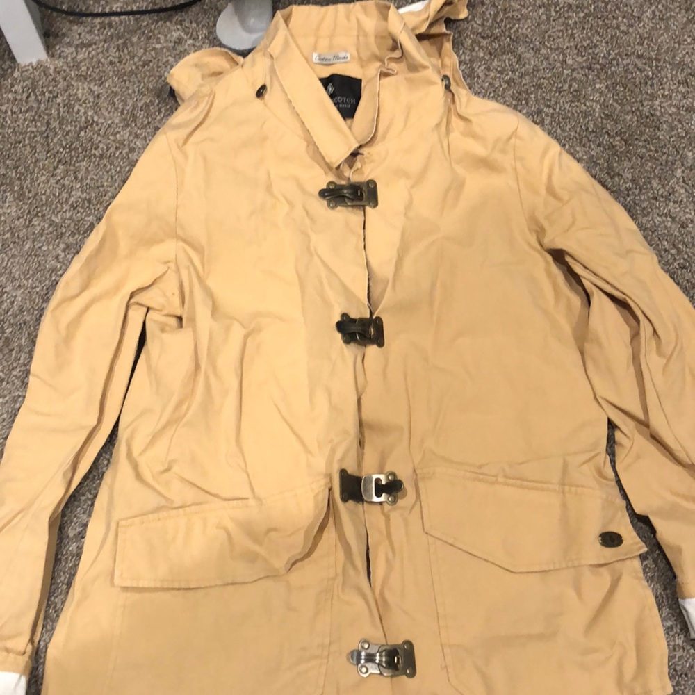 Custom made French raincoat